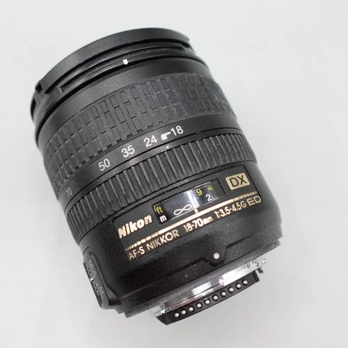 Nikon DX AF-S Nikkor 18-70mm 1:3.5-4.5G ED DX SWM ED IF Aspherical 67 Lens