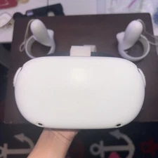 Oculus Quest 2 128GB, No USB-C Charger