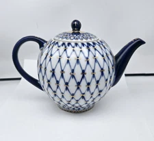 Lomonosov Imperial Russian Porcelain Cobalt Blue 24k Gold Net Pattern Teapot 