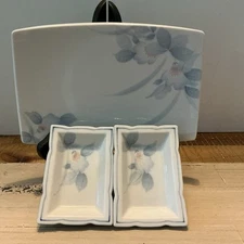 Japanese Mino Yaki Ware Sushi Plate & 2 Bowls White with Blue Flowers Made Japan