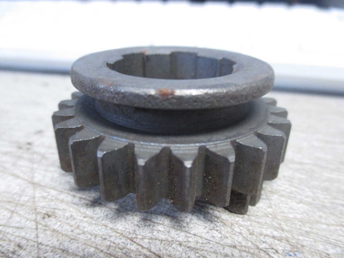 NOS Countershaft Top Gear Fits: Honda 1971 SL100 SL125 23511