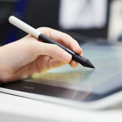 Wacom One 13.3 Hi-Uni Digital おまけ付き Wacom One Digital Drawing Tablet with 13.3 inch Screen, Graphics