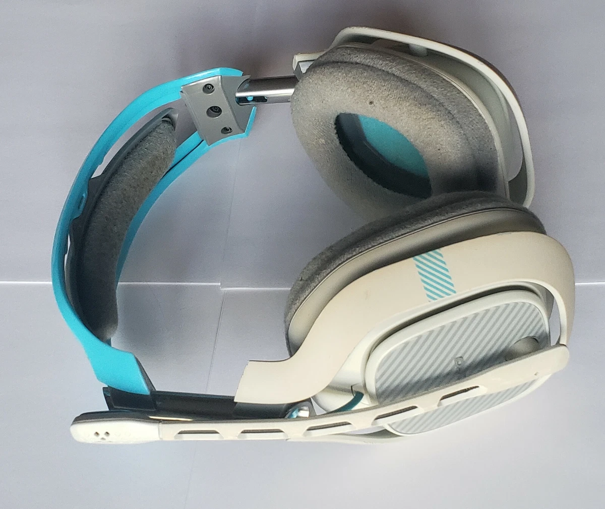 USED ASTRO Gaming A40 Gaming HEADSET ONLY (Gen 2) for Xbox One - BLUE LIGHT  GRAY