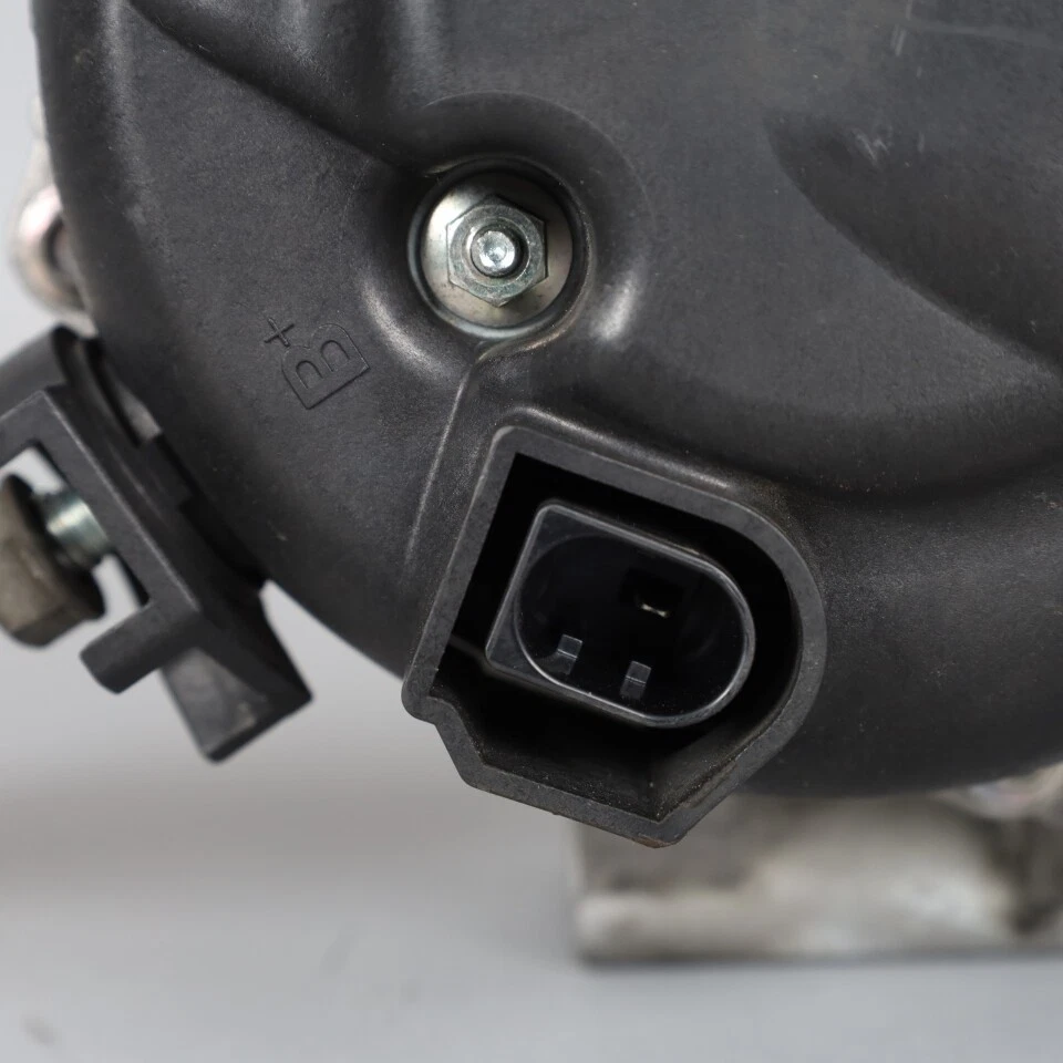 Alternador BMW 550i 650i 750i M5 M6 X5 X6 X6M 4.4 12317606628 OEM usado Foto 3 de 4