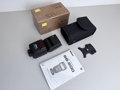 Nikon Speedlight SB-600 Aufsteckblitz Blitz