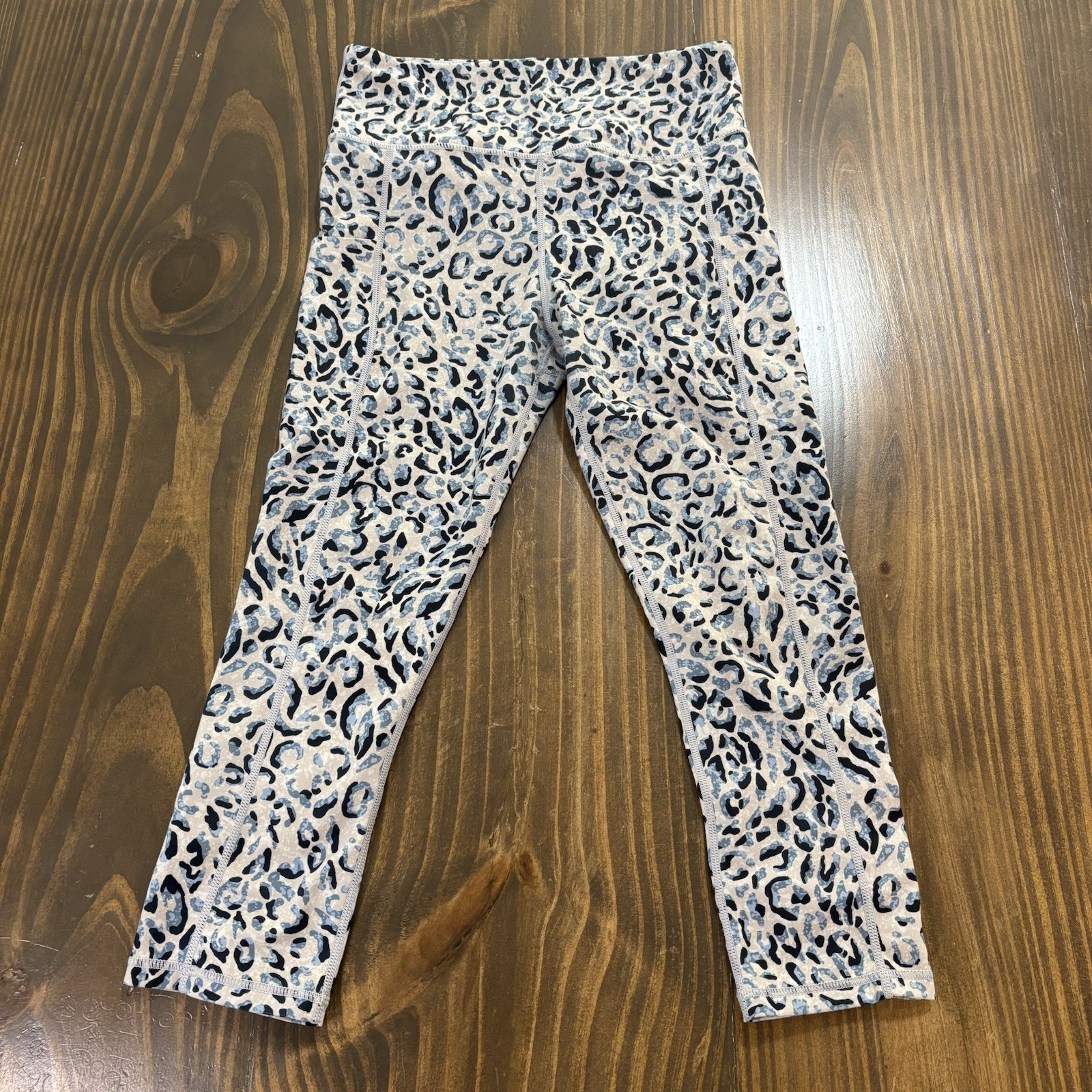 🖤 Ouges Women’s Athletic Stretch Leggings – Leop… - image 1