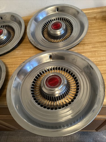 1975-1978 Comet, Granada, Maverick, Monarch, Zephyr 14" Hubcaps Oem Ford Set 4 ! - Picture 2 of 18