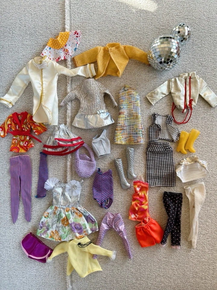 Vintage Barbie Lot Clothing 1970s-Y2K Metallic Gold Tones 28 Pcs Various Eras - Image 2 of 4