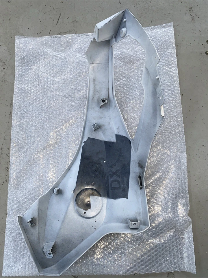 Carena Anteriore Destra BMW C650 Sport 2016-2020 OEM 46638554460 - Immagine 3 di 4