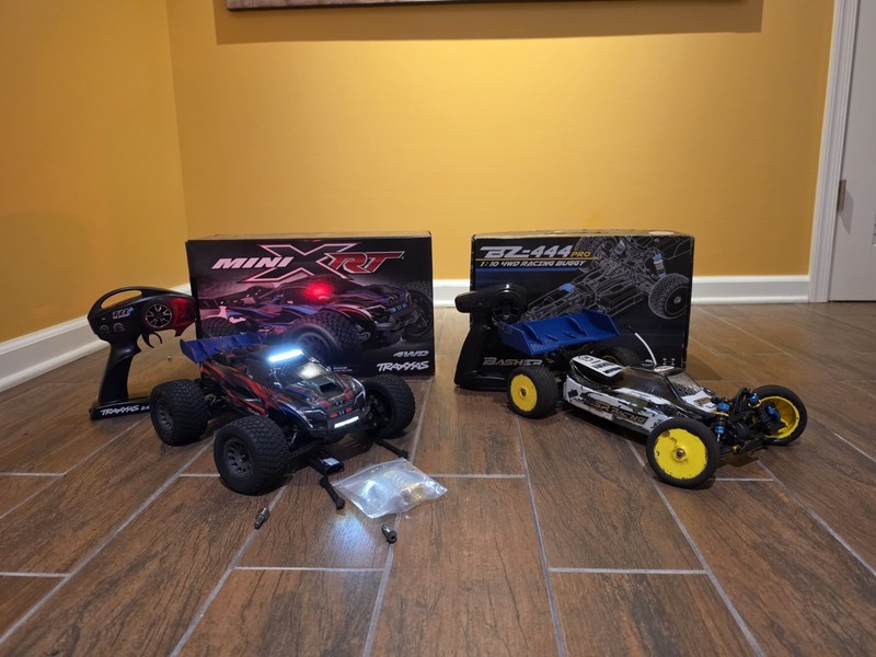 Traxxas Mini Xrt With Lots Of Gpm+perfectpasservo And Basher Bz 444 Pro See Vid!