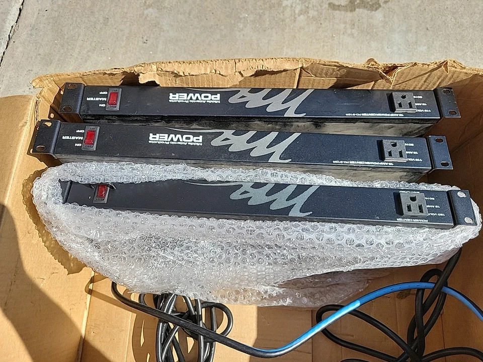 Middle Atlantic PD-915R Rackmount Power Strip 9-Outlets 15A PDU – Used - Image 4 of 4