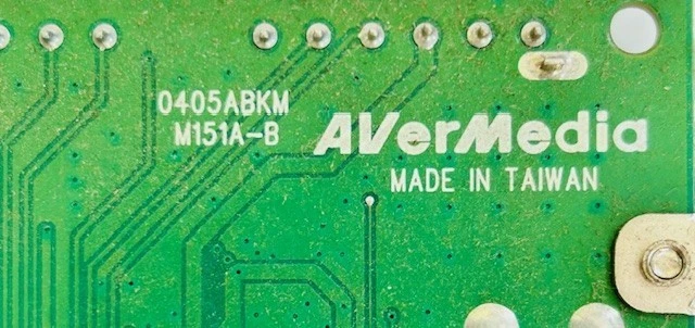 AVerMedia AVerTV Studio 303P 0405ABKM M151A-B 94V-0 6 HL2-V0 PCI TV Capture Card - Image 2 of 4