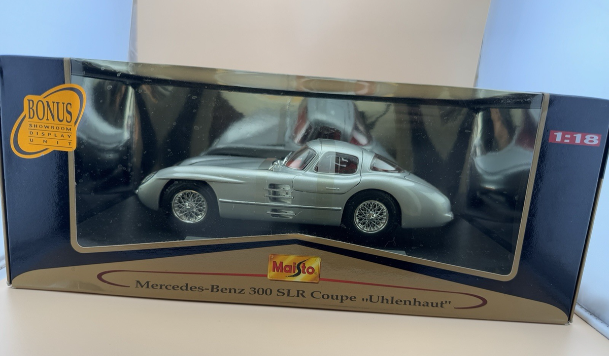 Premiere Edition Maisto Mercedez BENZ 300 SLR Coupe