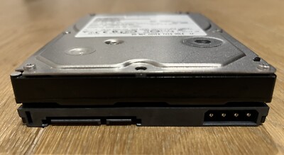 Hitachi HDT725032VLA360 Deskstar 320GB SATA Internal Desktop Hard