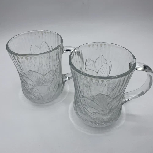 Arcoroc France Vintage 2 Canterbury Crocus Mugs Glass Coffee / Tea Cups