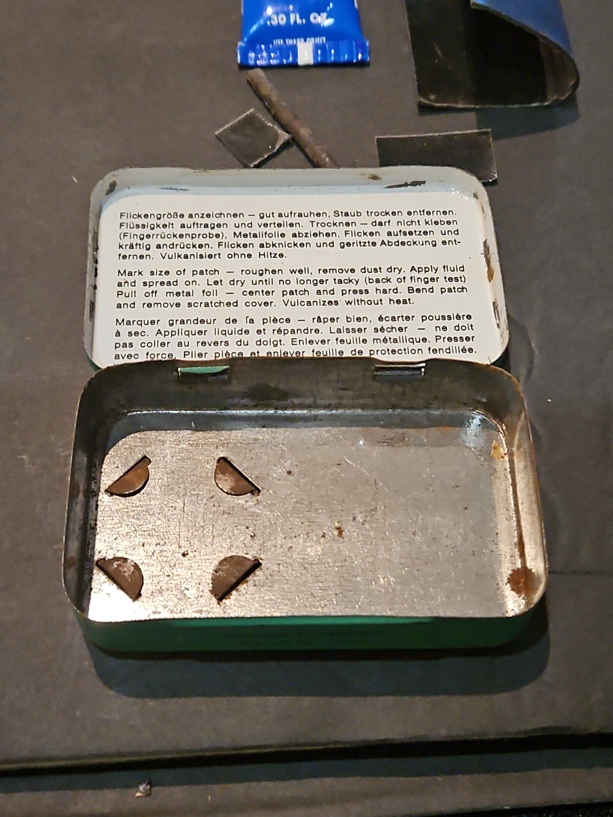 RARE VINTAGE REMA TIP TOP VULKANISIERT TIN BOX BICYCLE 🚲 REPAIR KIT W/CONTENTS 