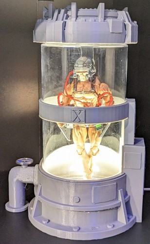 Weapon X Wolverine CRYO CHAMBER for Marvel Legends WITH LED LIGHTING - Picture 9 of 9