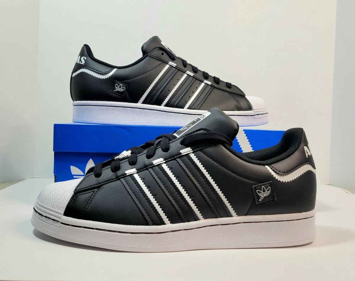 Adidas Men's Originals Superstar Casual Shoes in Black/Black Size 8.5 | Leather