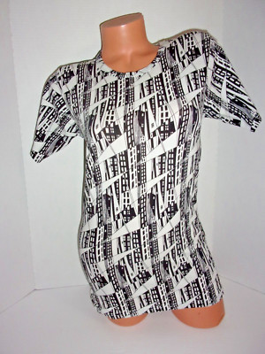 MOMA Black & White Abstract Print Tee M