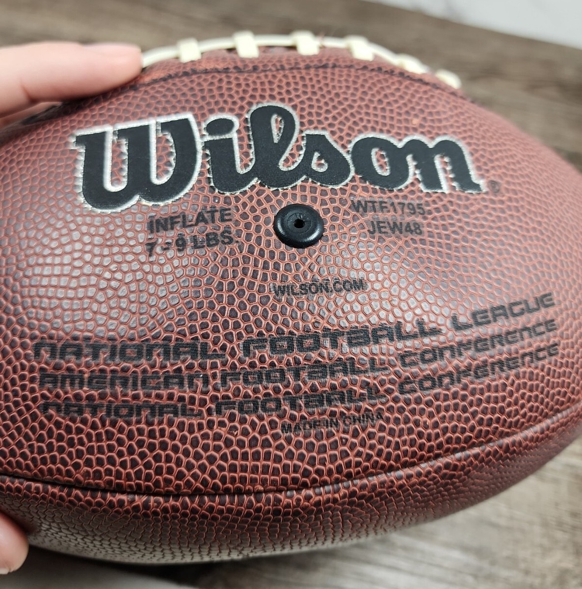 ☆NICE☆ ~Wilson NFL Super Grip Official Football WTF1795~ ☆LOOK