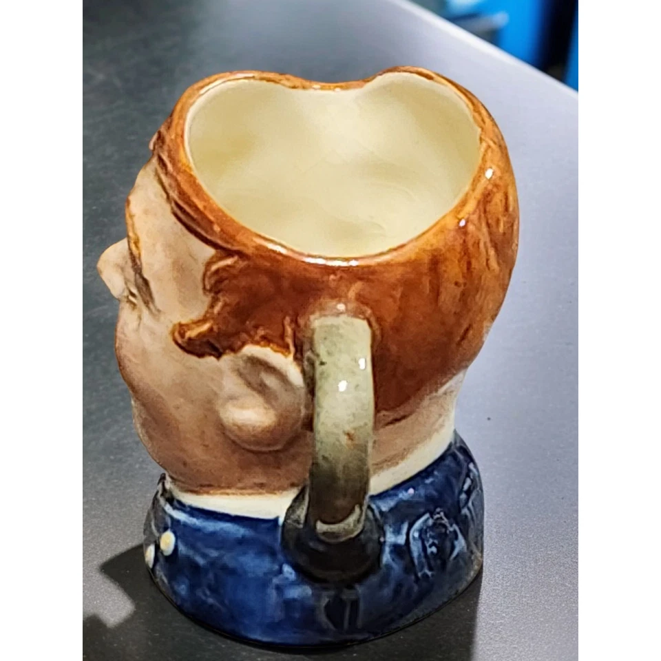 Jarra Royal Doulton Toby Fat Boy Hecha en Inglaterra 1945 Foto 2 de 4