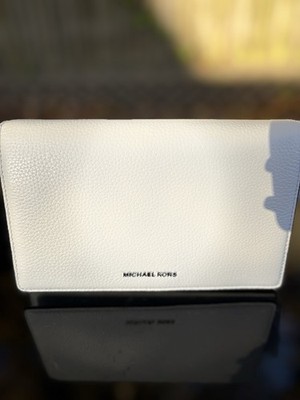 Michael Kors Jet Set Large Leather Clutch   White Leather   New / Never Worn