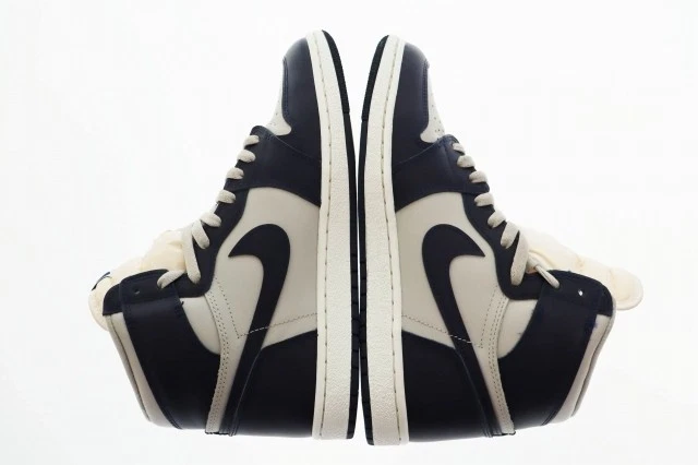 Nike Air Jordan 1 High OG Georgetown 28cm US10 Sneakers Used - Image 4 of 4