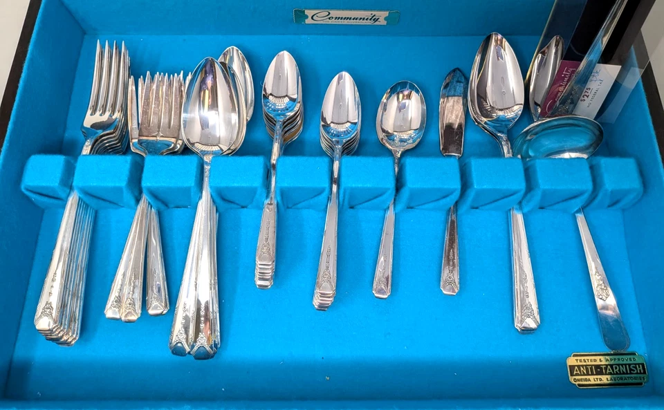 Vintage 1940 Oneida Community Silverplate Milady 54 Flatware Storage Chest Set - Image 4 of 4