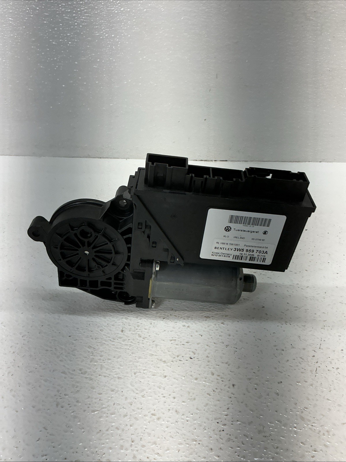 Bentley Continental Flying Spur 2006-2007 Rear Left Window regulator P/N 3W5959703A