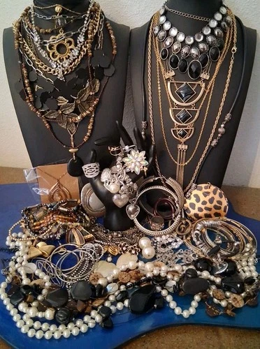 68+Pc Vtg-Now Gold/Silver/Black/Pearl Costume Estate Jewelry All Wear 4.5#AL100