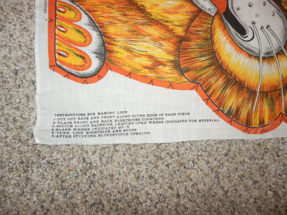 Vtg 70s fabric pillow panel LION " Richard " cut n sew stuffed animal