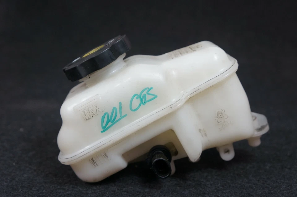 09-2015 cadillac cts резервуар тормозной жидкости бак главный цилиндр с датчиком крышки - Изображение 2 из 4