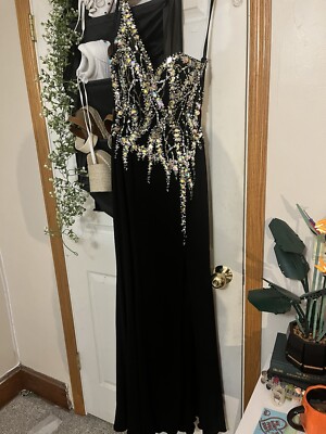 Jvn by Jovani prom dress black with slit jeweled top. Black tie event. size 6
