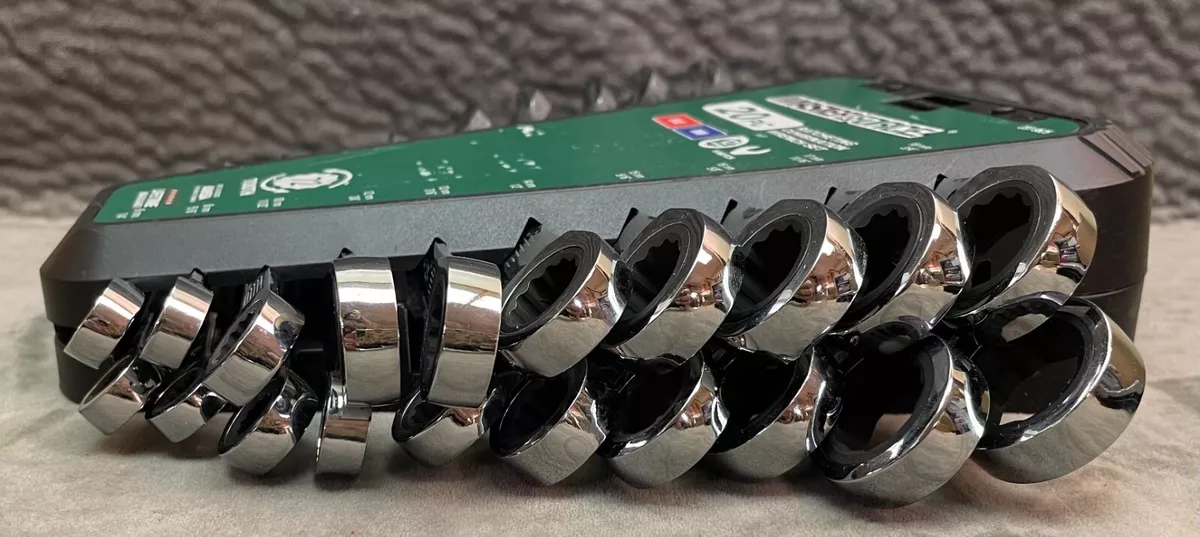 Brand New Masterforce 20pc Ratcheting Combination Wrench Set 237