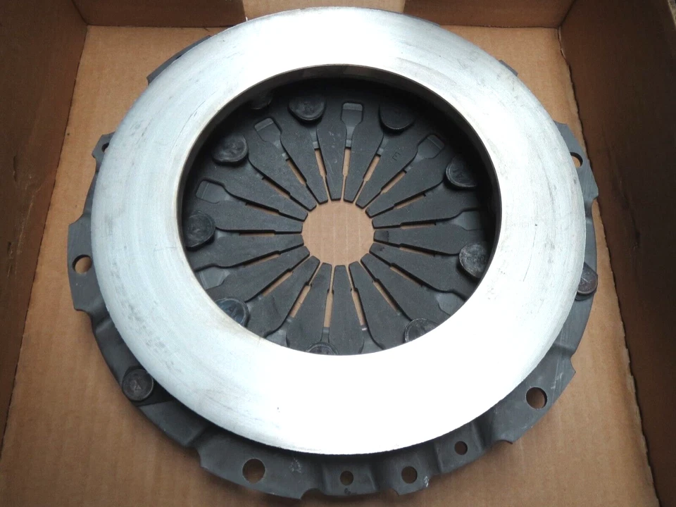 Placa de presión de embrague para Alfa Romeo Spider 1972-88 hecha en Italia - ¡Envío rápido! Foto 2 de 4