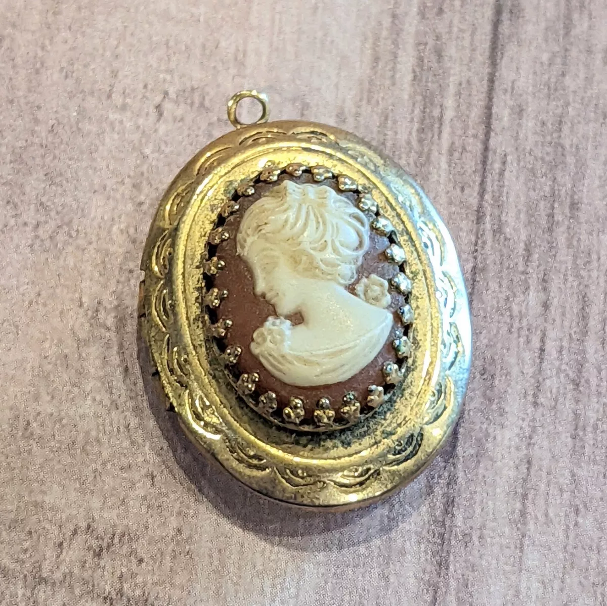Antique sale cameo locket
