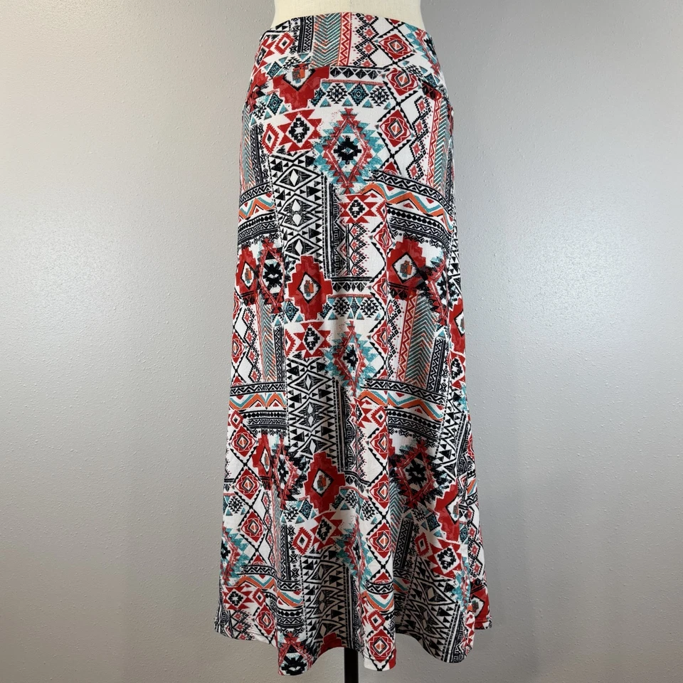 Maxi falda elástica cintura ancha con estampado azteca multicolor Rue 21 para mujer talla XL Foto 2 de 4