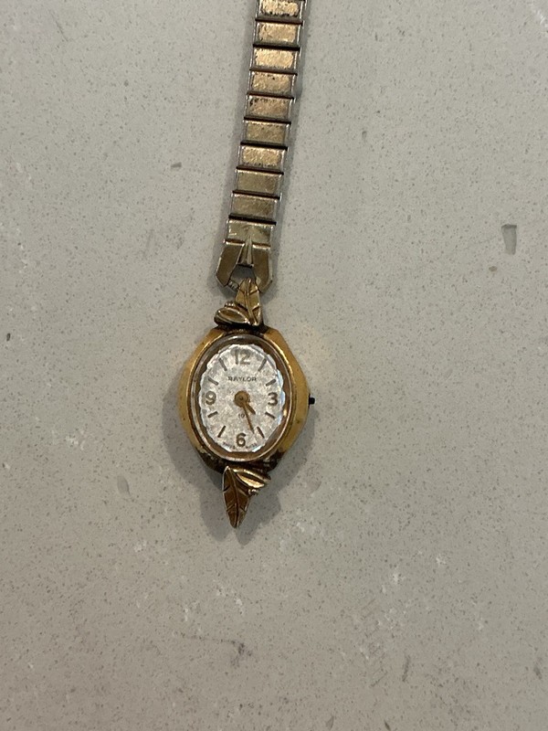 Vintage Womens Baylor Swiss Made Watch 10K RGP Bezel Stainless Back 17 Jewel