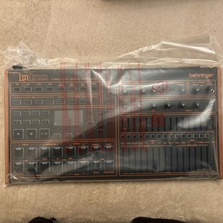 Behringer LM DRUM Drum machine