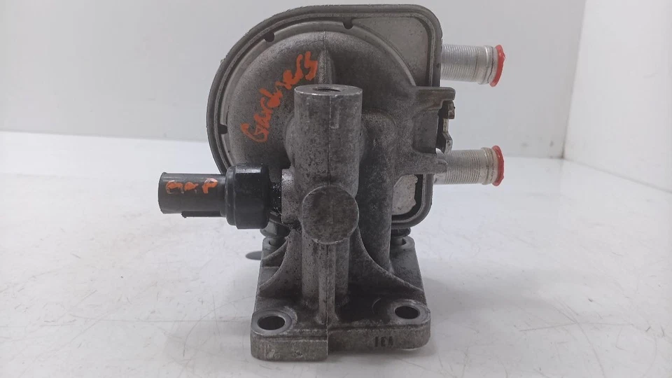 Engine Oil Cooler with Oil Filter Adapter 2013 Hyundai Genesis Coupe 2.0 Liter - Изображение 3 из 4