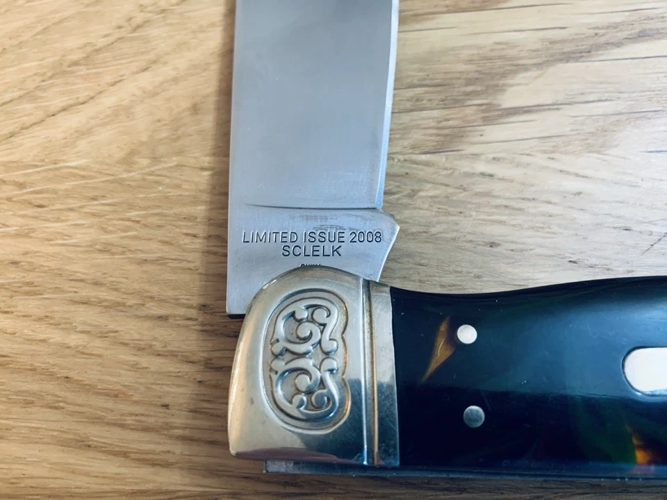 Schrade Collectors Series Elk Grabado 2008 Refuerzos Desplazados, Caja Abierta 5 1/2” Foto 2 de 4