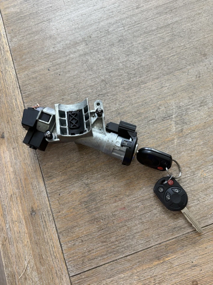 Interruptor de encendido Mercury Milan 2010-2011 cilindro de bloqueo con 2 llaves 6E53-3F642 OEM Foto 2 de 4