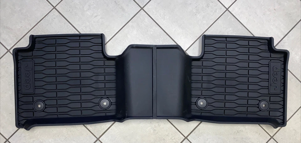 2022-26 Jeep Grand Cherokee New Body WL74 PHEV All Weather Floor Mats 82216025AC Foto 4 de 4