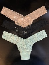 NEW HANKY PANKY DAILY LACE LOW RISE THONGS 3 PACK SZ OS