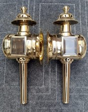 Par de lámparas de carro tiradas por caballos de latón