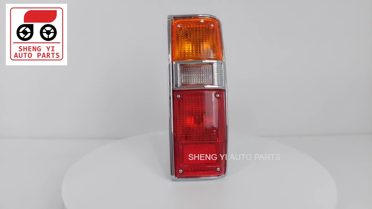 Fit For Toyota Pickup Hilux RN30 RN40 RN45 1978-83 Tail Light