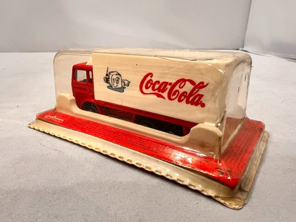 Majorette Coca-Cola Renault Delivery Truck - International Market Variation MIP - Image 4 of 4