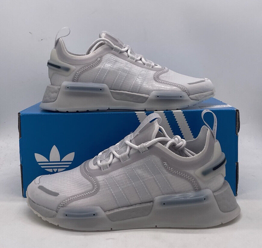 Adidas Originals NMD_R1 V3 Low Top Dash Gray 2022 Sneakers Adidas Originals NMD_R1 V3 Low Top Dash Gray 2022 Sneakers