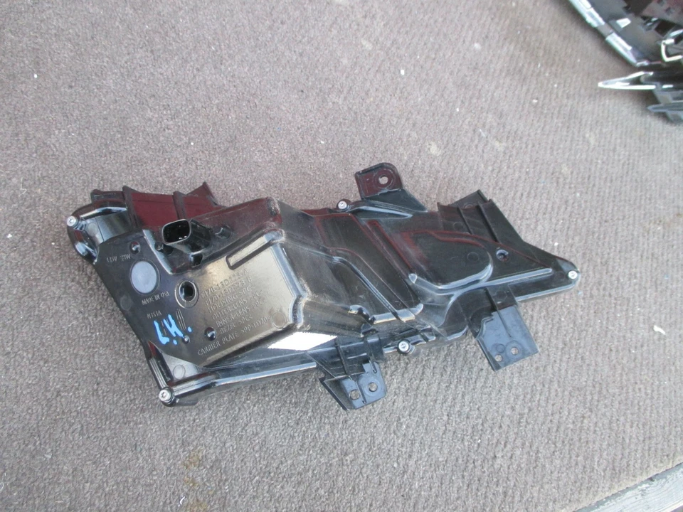 Lincoln MKC 2016 faro antiniebla delantero luz de circulación diurna lado izquierdo 16 17 18 Foto 4 de 4