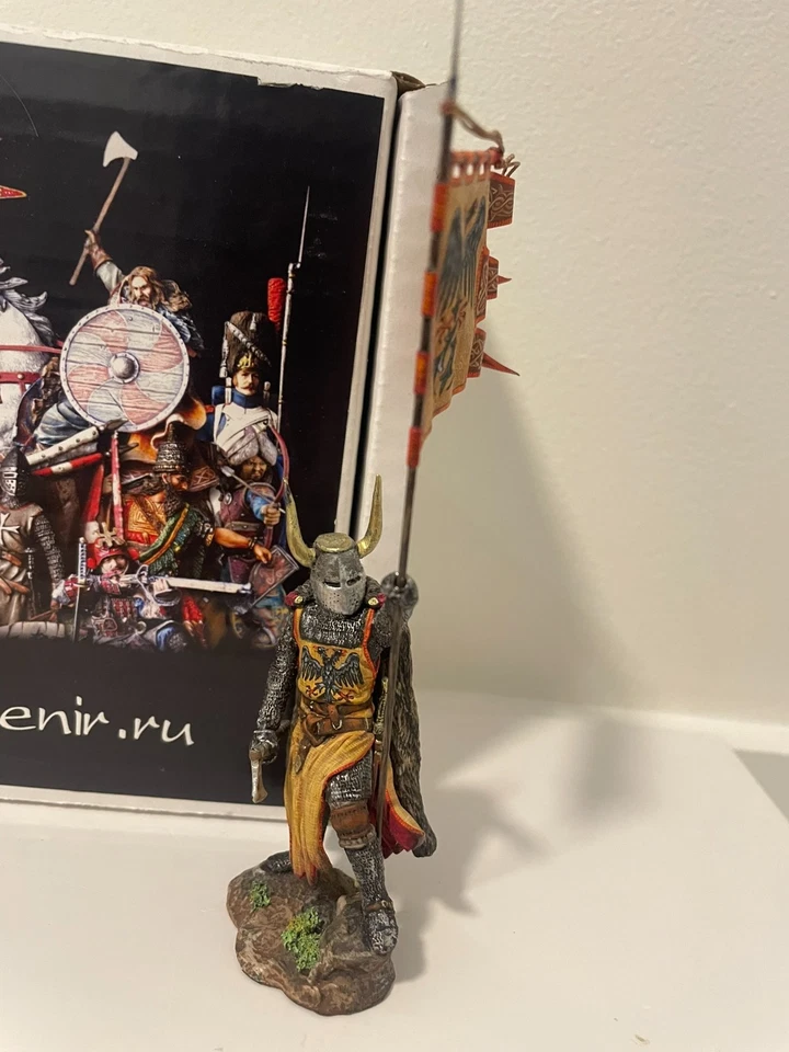 Caballero Guerrero Alemán XII con Águila Doble Cabeza Estándar 54mm 1/32 Metal RARO Foto 4 de 4